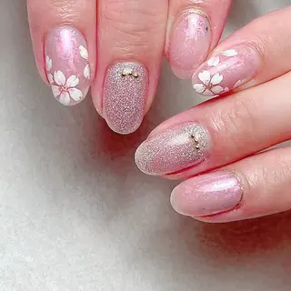 ネイル かおる KAORUのネイルデザイン