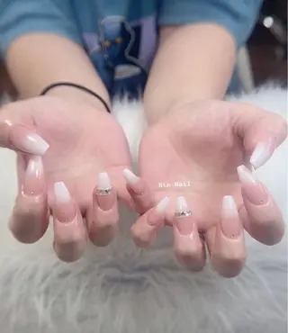 ネイル Hin Nailsのネイルデザイン