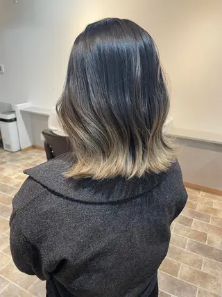 ミディアム カラー YUI/ ブリーチカラー🌷のヘアスタイル