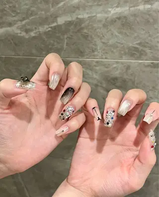 ネイル バ ヤリカクのネイルデザイン