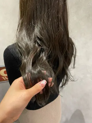 セミロング カラー yumemiレイヤー ✴︎ 透明感カラーのヘアスタイル