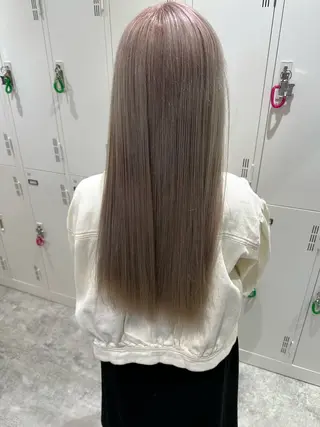 ロング カラー シールエクステ/ ブリーチカラーのヘアスタイル