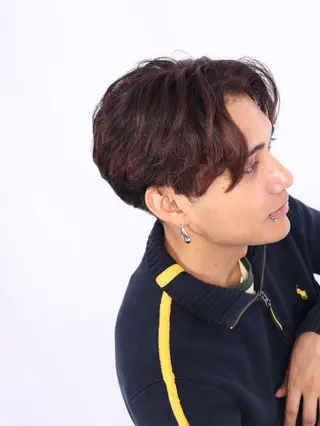 ショート 飯星慧斗 /ブリーチ、縮毛矯正のヘアスタイル