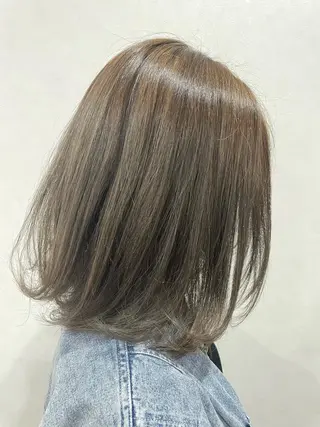 ミディアム カラー 山田 梓のヘアスタイル