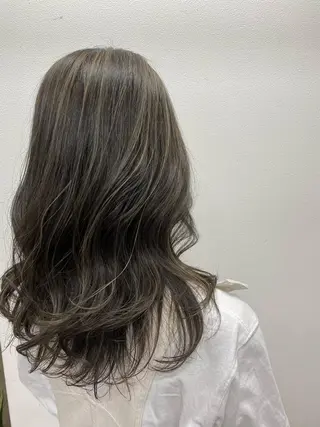 セミロング カラー AKI💛 すみれのマツエク・マツパデザイン