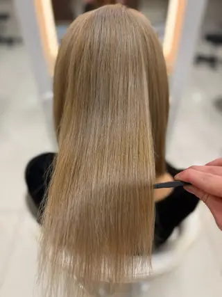 カラー 🦄ブリーチ特化‼️ Ash小岩YUTAのヘアスタイル