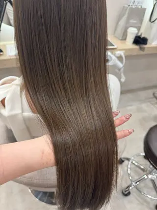 ロング カラー SQUAD Yunaのヘアスタイル