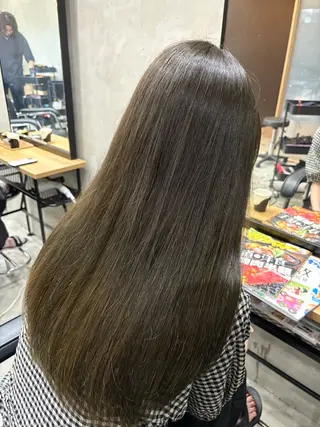 カラー La fith/ Renoのヘアスタイル