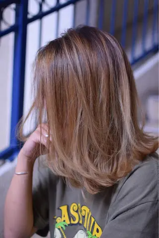 ミディアム カラー 小顔ショートヘア♪ TAKUMIのヘアスタイル