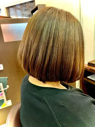 ミディアム 古川 安紀のヘアスタイル