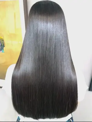 ロング MiND HAiR【マインドヘアー】所属・tomo MiND HAiRのヘアスタイル