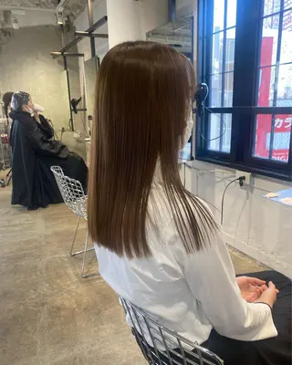セミロング 艶カラー　宮﨑 蒼のヘアスタイル