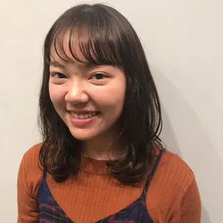 セミロング 壁谷  加保理のヘアスタイル