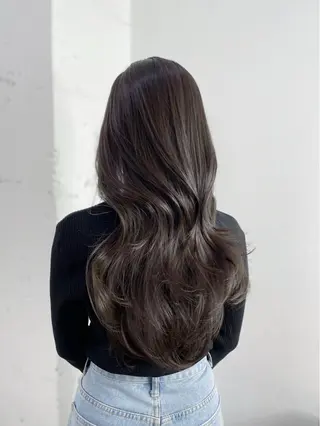 ロング MINAMO 韓国レイヤーのヘアスタイル