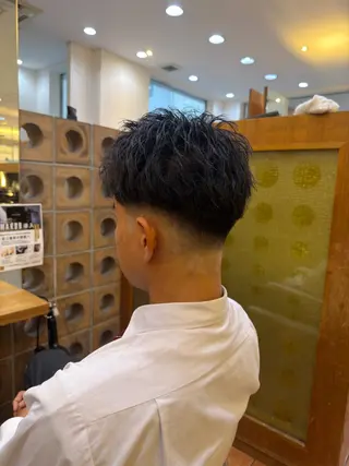 ショート メンズ TUM🔥フェード/ メンズパーマのヘアスタイル