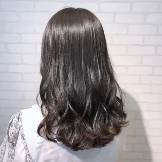 ミディアム カラー モテ前髪 タゴメ シンヤのヘアスタイル