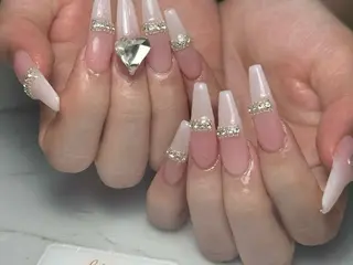 ネイル 💕鈴木ユリ パラジェル/オフ無料のネイルデザイン