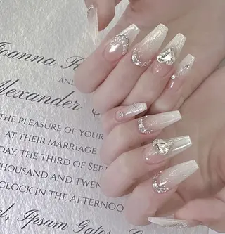 ネイル Queens テイのネイルデザイン