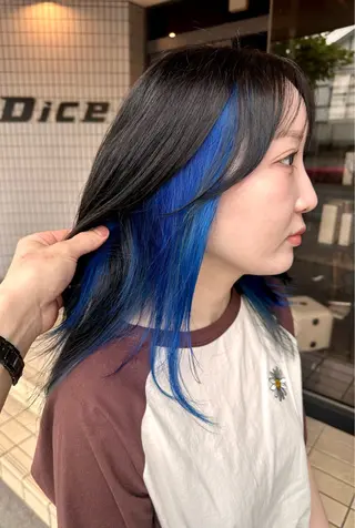 ロング タカツド ユウキのヘアスタイル