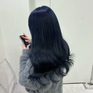 セミロング カラー 🩵色落ち可愛い 寒色カラー🩵のヘアスタイル