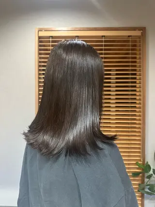 ミディアム 大石 楓のヘアスタイル