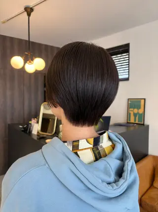 ショート 西野 優夏のヘアスタイル