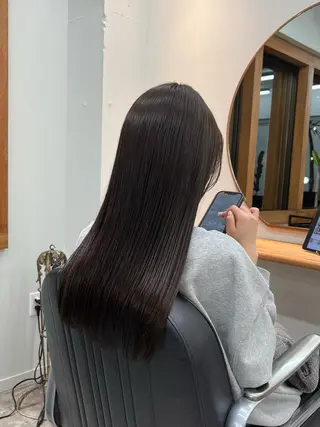 カラー aiko【艶カラー ・ミニモ年内で終了】のヘアスタイル