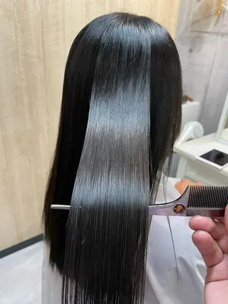 ロング 断られる髪に答えを ♣️井上秀樹♠️のヘアスタイル