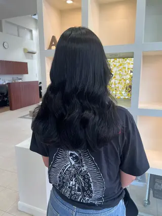 セミロング カラー マキノ キョウカのヘアスタイル