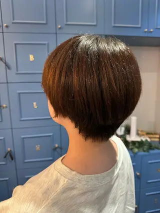 ショート 渡邊彩乃 L'attente店のヘアスタイル