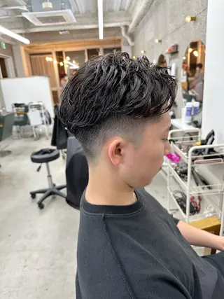 パーマ メンズ 八谷 将平のヘアスタイル