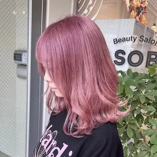 セミロング カラー 💖ブリーチ/暖色 𝐘𝐮𝐢💖のヘアスタイル