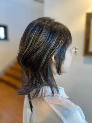 ミディアム 大橋 美紀 アルファカットヴィラのヘアスタイル