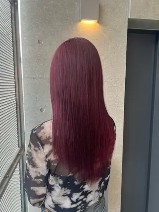 ロング カラー 吉野 瑳桜のヘアスタイル