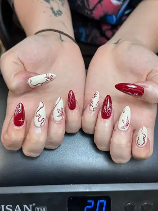 ネイル Iconic Nailのネイルデザイン