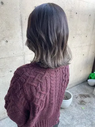 ミディアム カラー 日高 香織のヘアスタイル