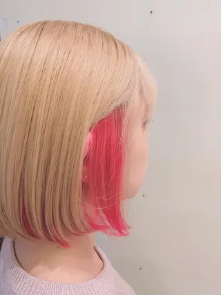 ショート カラー 長谷川 華奈子のヘアスタイル