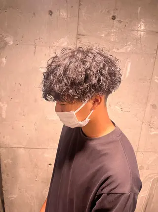 ミディアム パーマ メンズ 横浜駅メンズパーマ師 🌀岩﨑弘成🌀のヘアスタイル