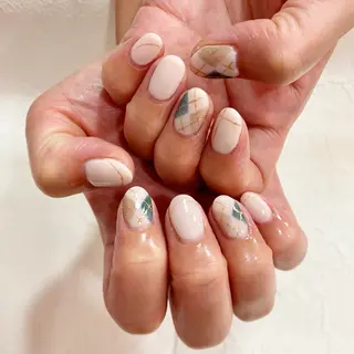 ネイル 岡本 優子のネイルデザイン