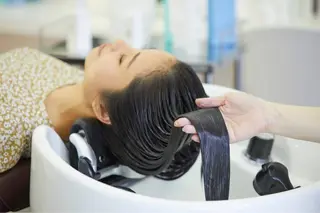 ロング doc. 和田のヘアスタイル