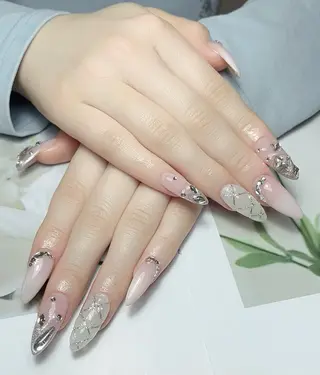 ネイル リナ ネイルサロンのネイルデザイン