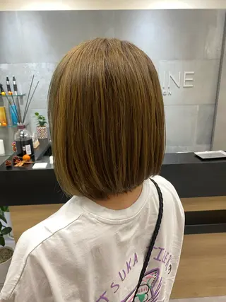 ショート カラー 中尾 綺のヘアスタイル