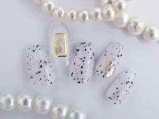 ネイル Tiary Nail Fのネイルデザイン