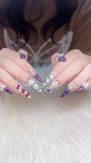 ネイル Rei _Nail 新宿のネイルデザイン