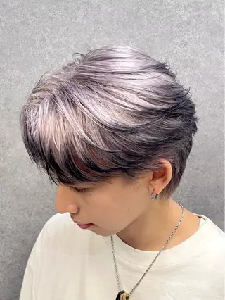 ショート カラー カマタ ハルキのヘアスタイル