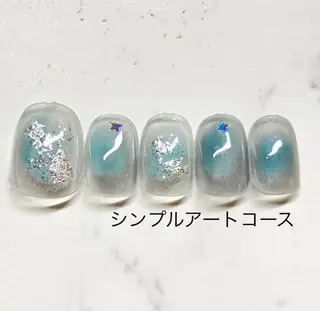 ミディアム ネイルサロン Bliss（ブリス）のネイルデザイン