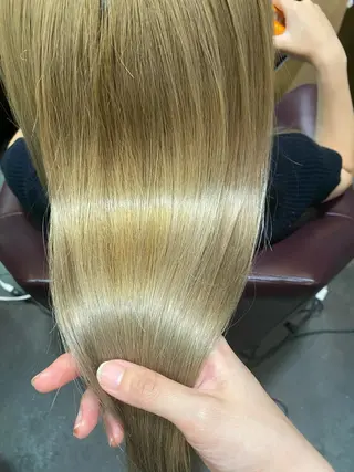 カラー 上島 彩のヘアスタイル