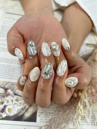 ネイル Basic町田本店 Suzunaのネイルデザイン