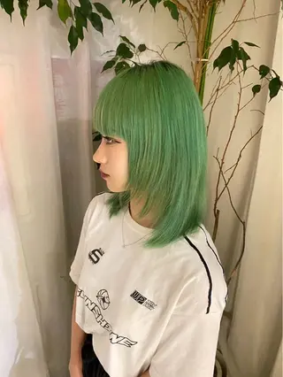 ミディアム カラー カットモデル FILMSりくのヘアスタイル