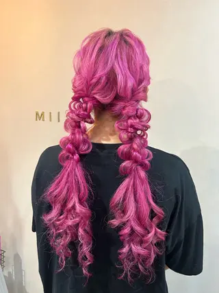 ロング Mila Hazukiのヘアスタイル